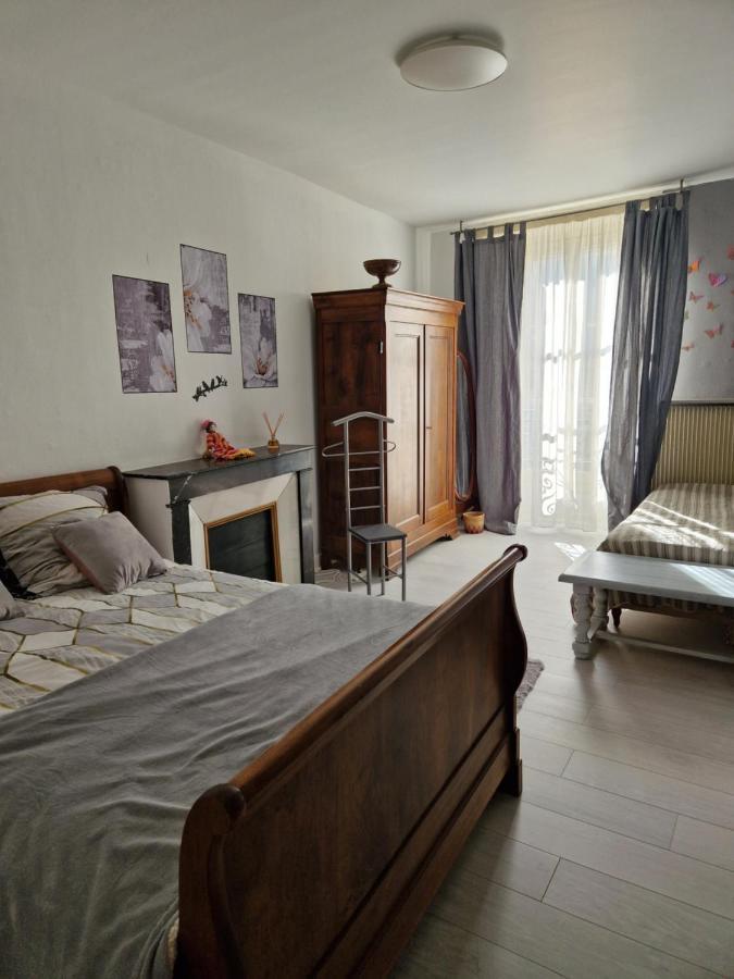Appartement 120 M² Duplex Coeur Historique Au Calme Le Puy-en-Velay Extérieur photo