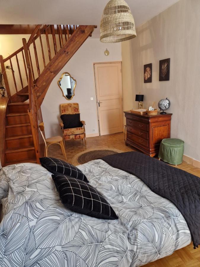 Appartement 120 M² Duplex Coeur Historique Au Calme Le Puy-en-Velay Extérieur photo