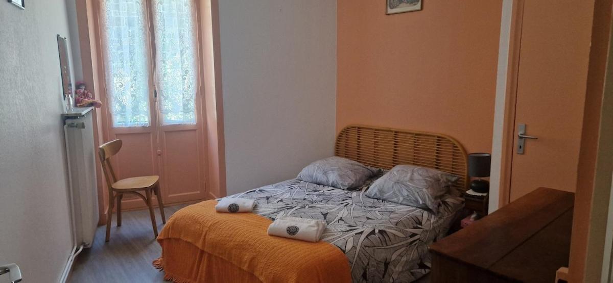 Appartement 120 M² Duplex Coeur Historique Au Calme Le Puy-en-Velay Extérieur photo