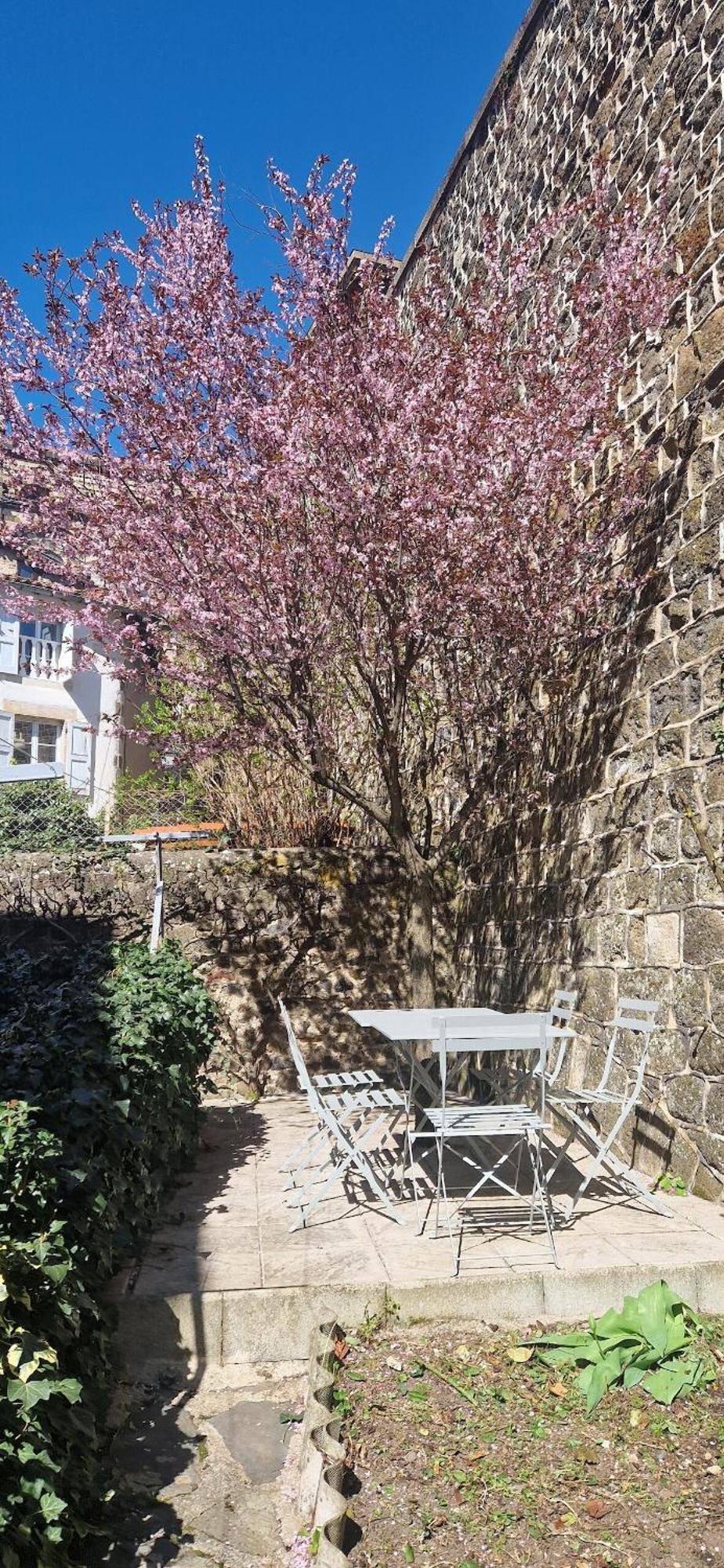 Appartement 120 M² Duplex Coeur Historique Au Calme Le Puy-en-Velay Extérieur photo