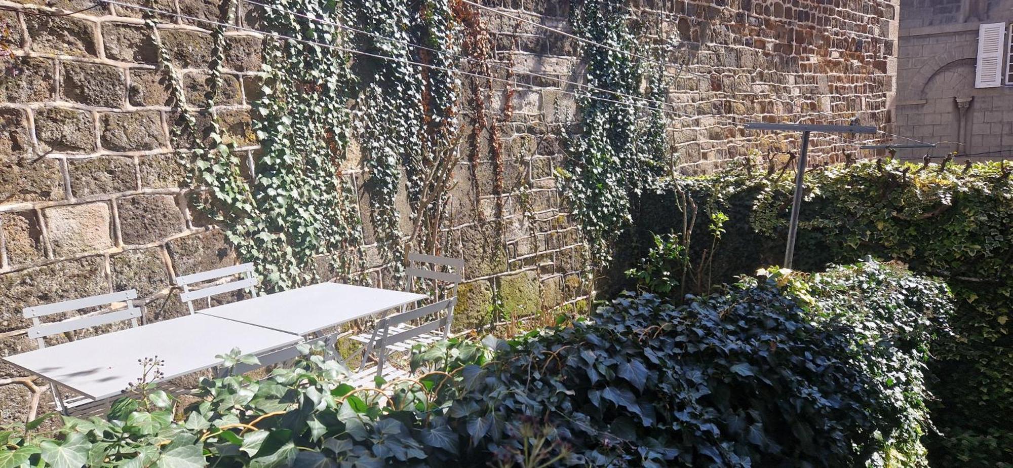 Appartement 120 M² Duplex Coeur Historique Au Calme Le Puy-en-Velay Extérieur photo